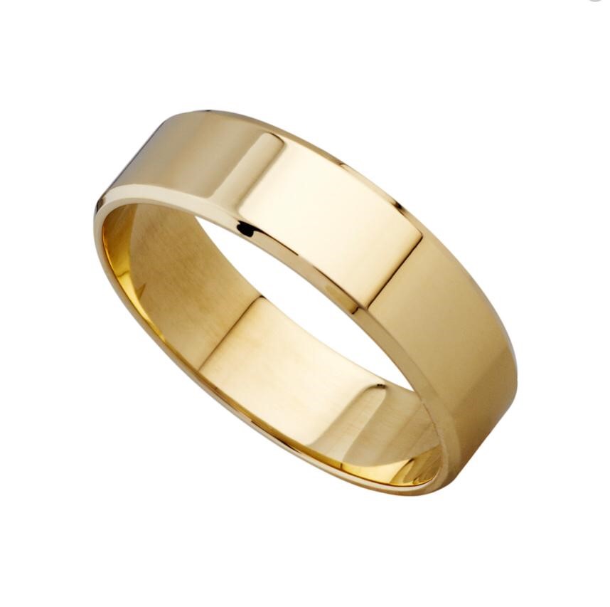 bevelled edge yellow gold