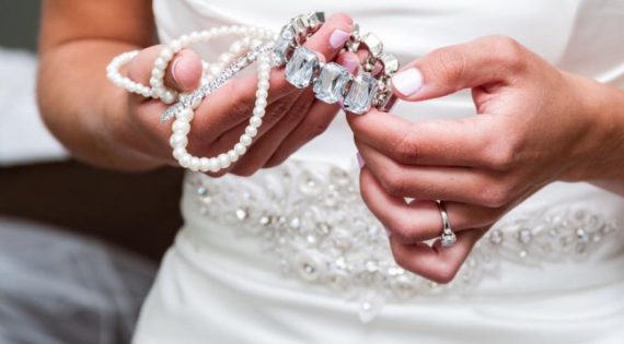 5 Tips For Picking Wedding Jewellery To Match Your Wedding Dress